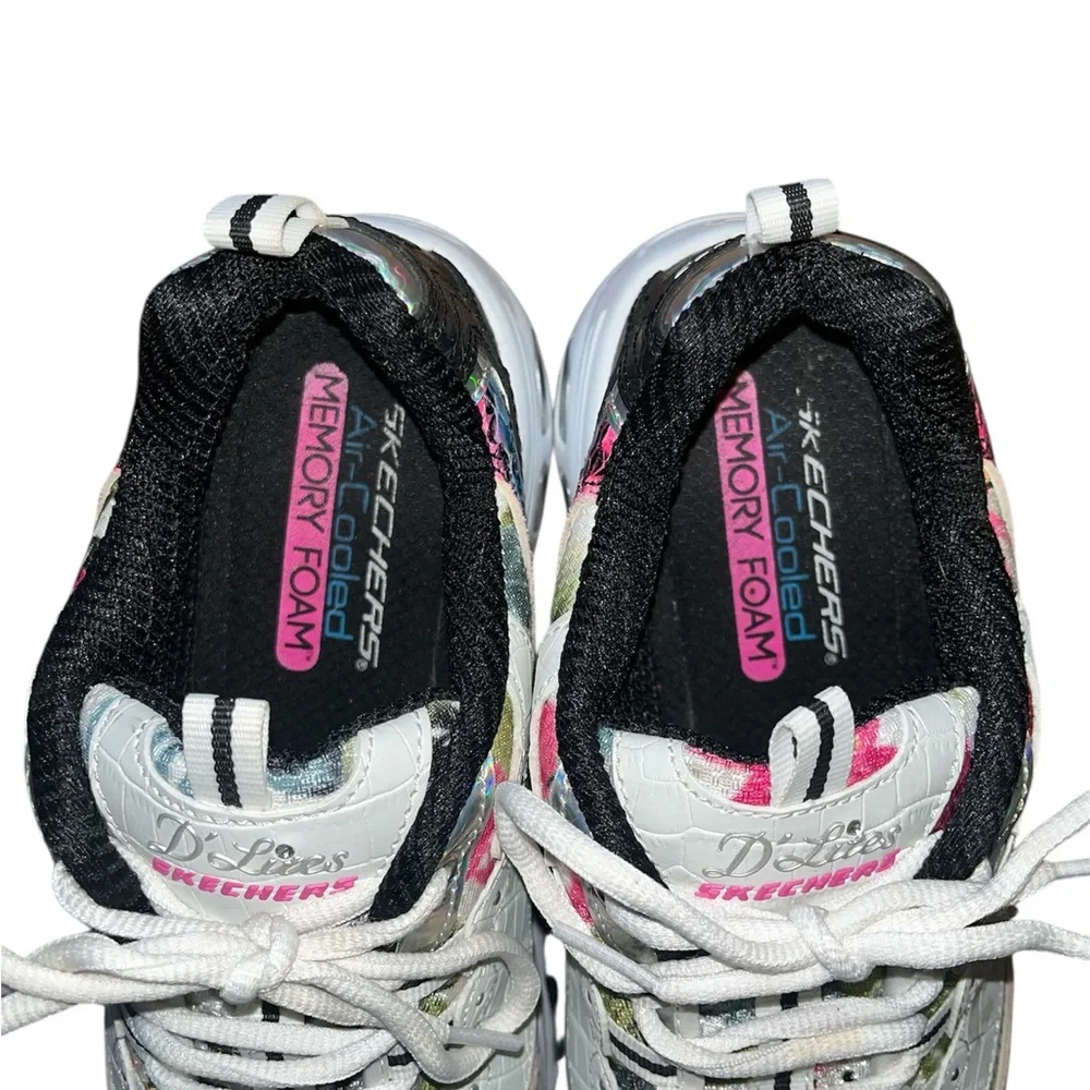 Skechers D’Lites Sneakers - Picture 6 of 10
